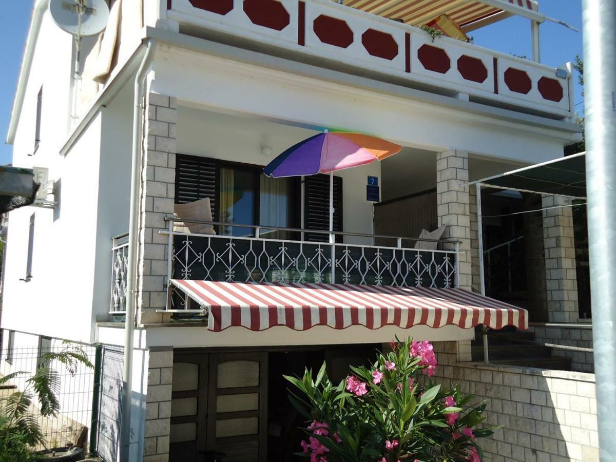 Studio Apartment Carli Савудрия Екстериор снимка
