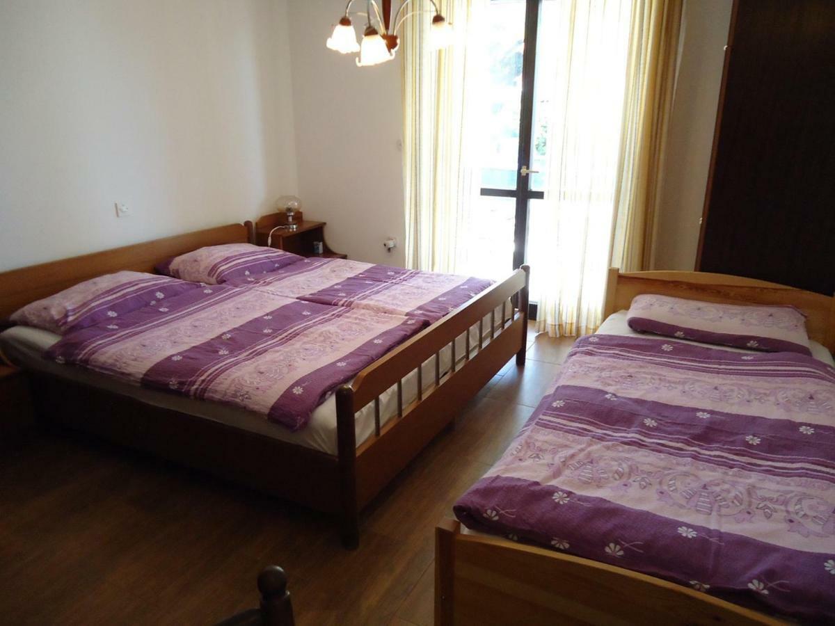 Studio Apartment Carli Савудрия Екстериор снимка