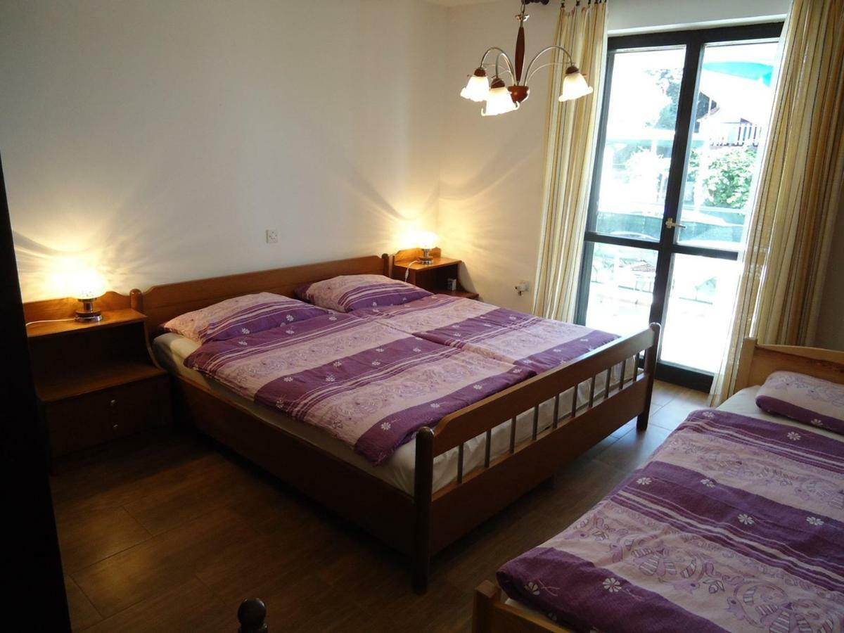 Studio Apartment Carli Савудрия Екстериор снимка
